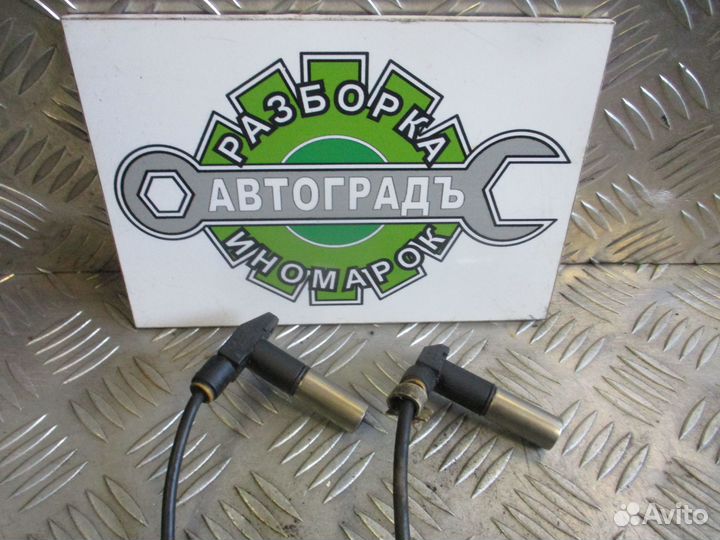 Датчик положения коленвала BMW 3 E30 M20B25 1986г