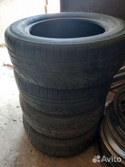 Accelera 651 2.25/4.5 R4
