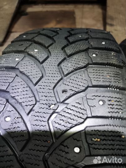 Bridgestone Blizzak Spike-01 205/55 R16