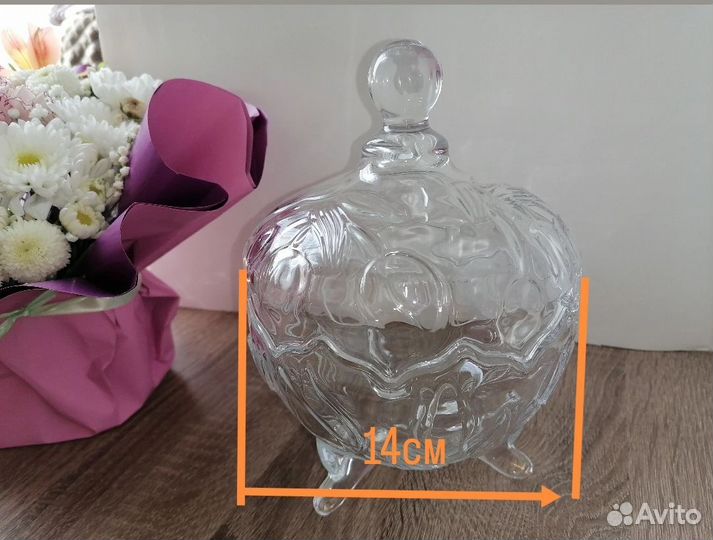 Сахарница, конфетница