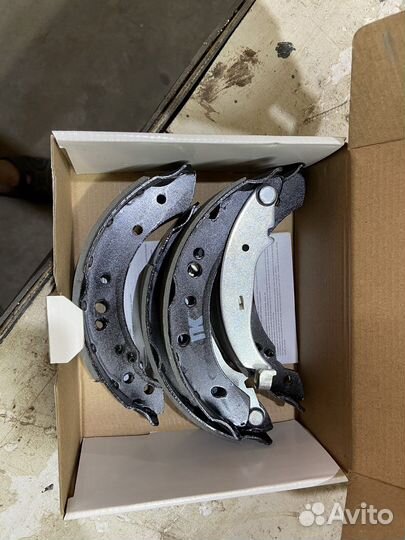 Колодки тормозные задние