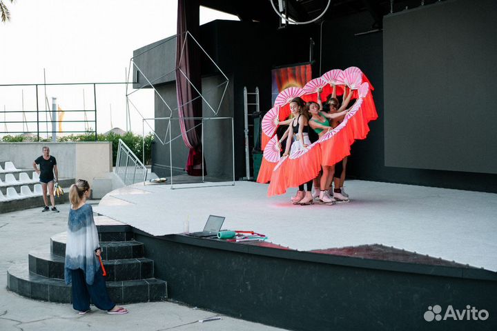 Тренер по фигурному катанию