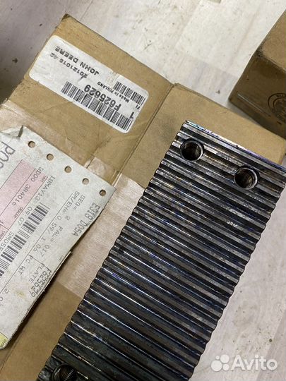Джон Дир F625629 гребенка John Deere