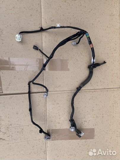 Проводка нижний крышки багажника lexus LX570