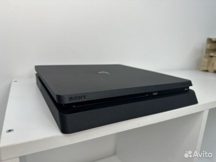 Sony PlayStation 4 Slim c Играми