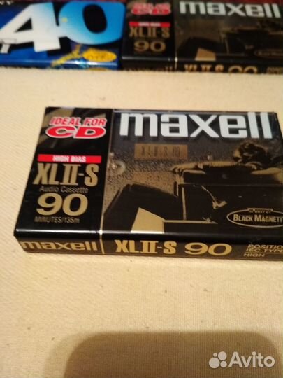 Аудиокассеты Maxell 90,Sony 40