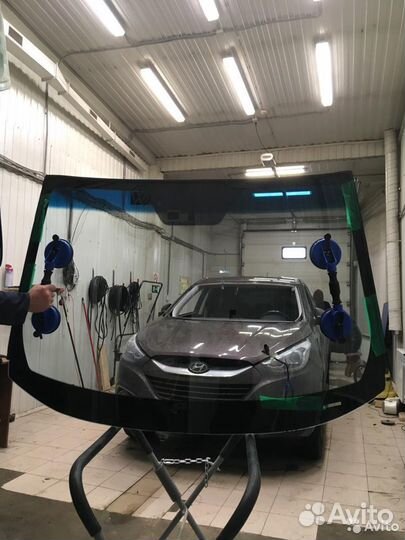 Лобовое стекло на Hyundai ix35 4141agnblhmvl