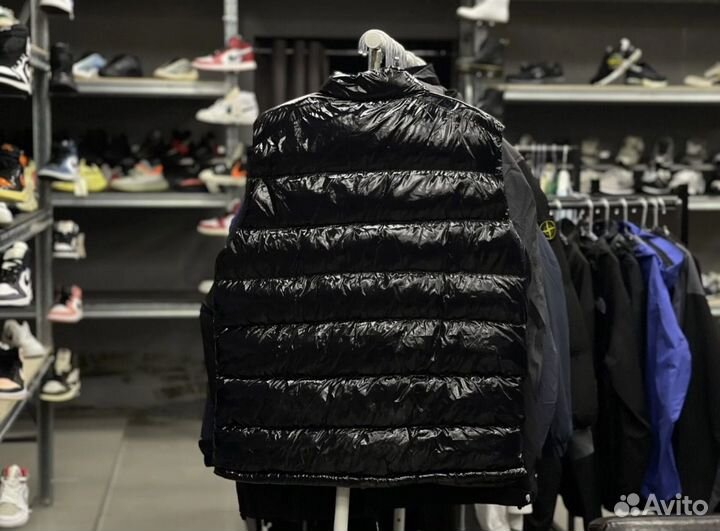 Жилетка Moncler глянцевая