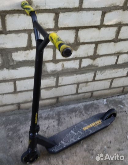 Трюковой самокат