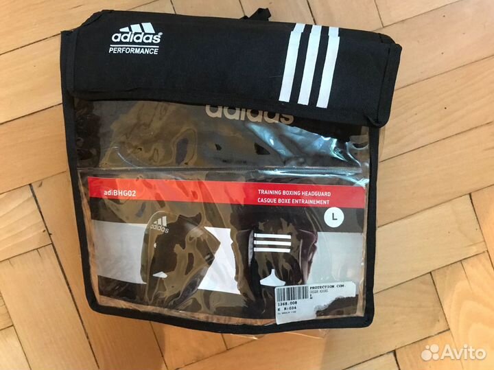 Боксерский шлем adidas тренировочный adibhg02