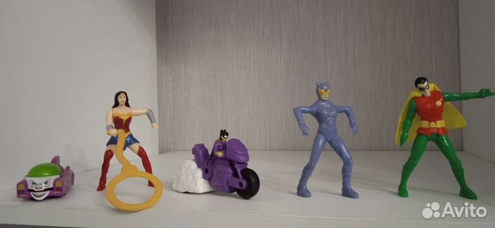 Фигурки супергероев