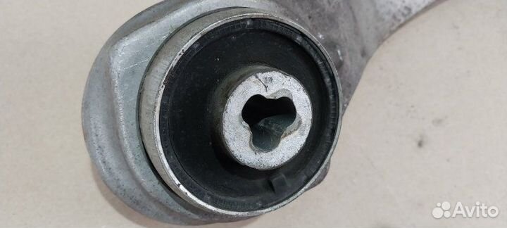 Рычаг Мерседес Е 212 Mercedes W212 E перед верх L