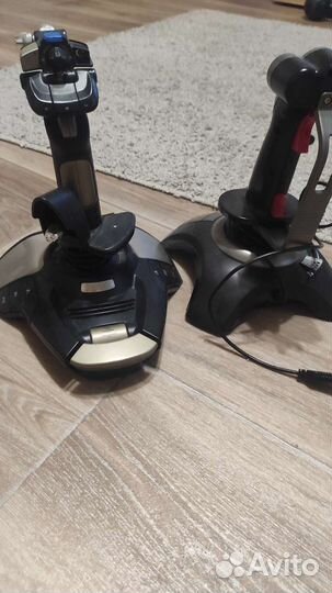 Игровой джойстик 