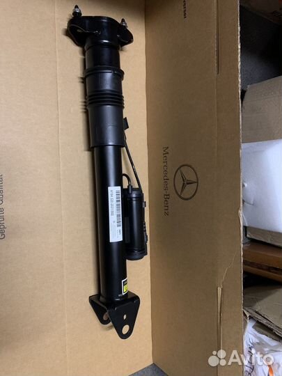 Задний пневмоамортизатор Mercedes ML W164 GL X164