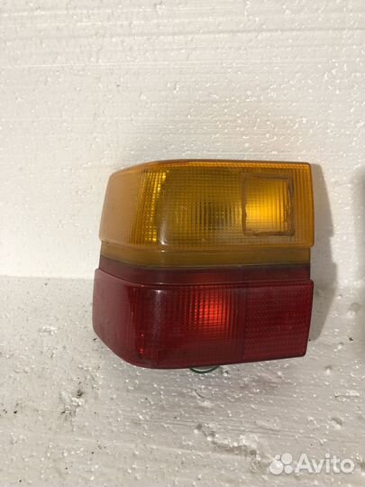 Фонарь задний на крышку багажника правый audi 100
