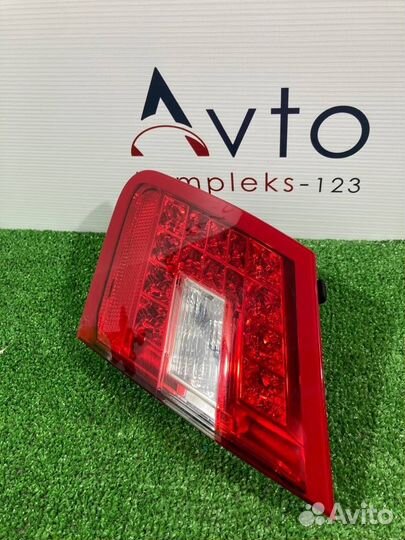 Фонарь задний правый Mercedes-Benz E-350 W212