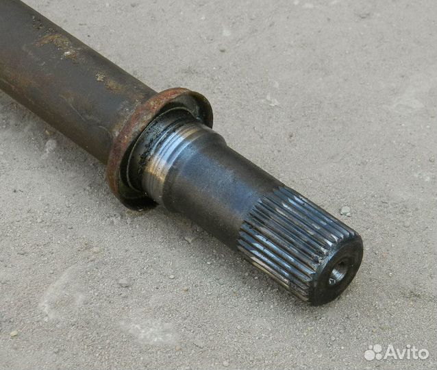 Привод передний правый Nissan Maxima A33