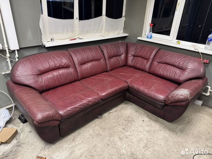 Кожанный диван