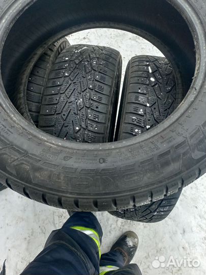 Nokian Tyres Hakkapeliitta 7 SUV 215/60 R17 100T