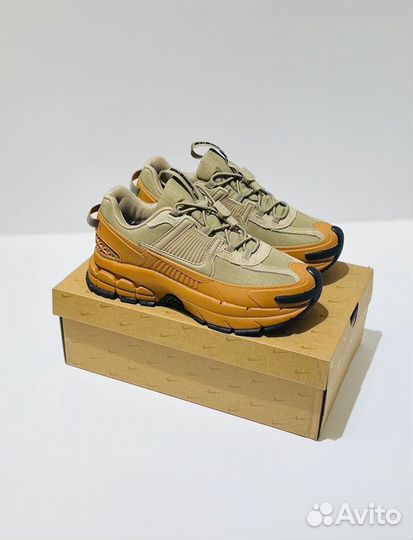 Nike air zoom vomero 5 roam