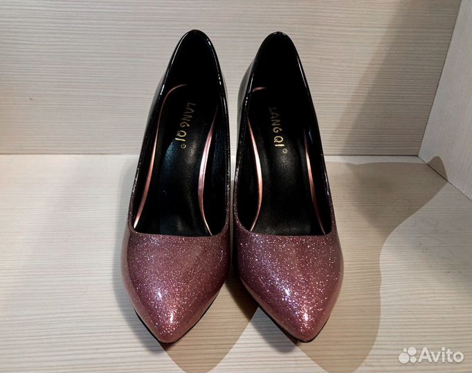 Туфли-лодочки женские на мини ножку; 35 размер