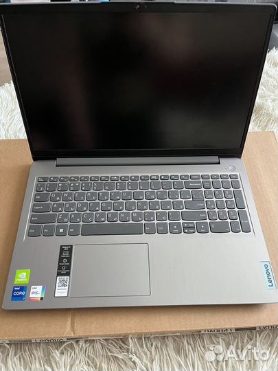 Ультрабук Lenovo IdeaPad 3 15ITL6 i7 16gb