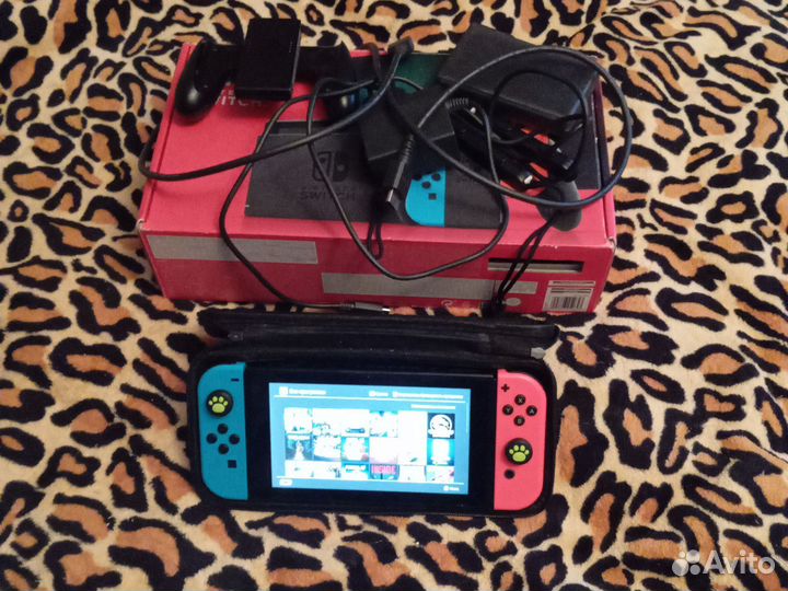 Портативная игровая приставка nintendo switch