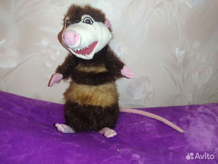 Игрушка из мультфильма