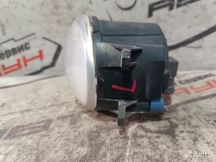 Туманка toyota nissan mitsubishi lexus suzuki. note outlander pajero prius alpha RAV4 voxy. ZSA35 ZV