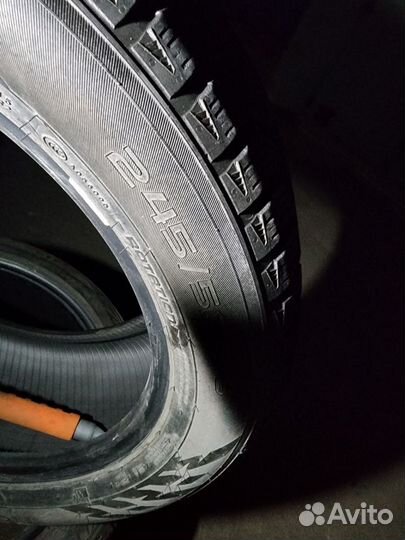 Nokian Tyres Hakkapeliitta R3 255/40 R18 104R