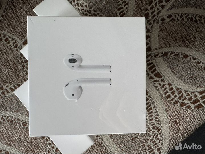 Оригинал AirPods 2 новые