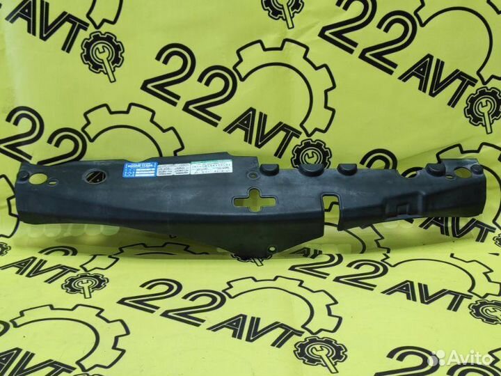 Декоративная накладка рамки радиатора Toyota