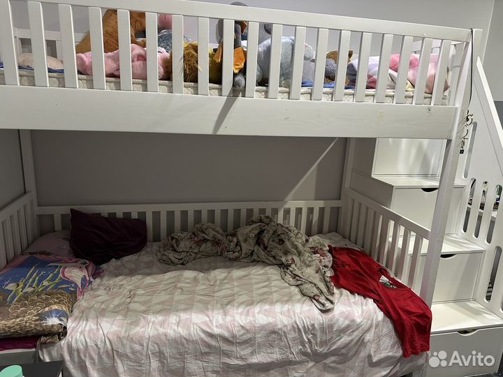 Двухярусная кровать бу с матрасами