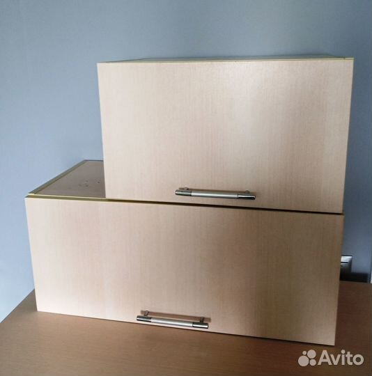 Шкафчик навесной