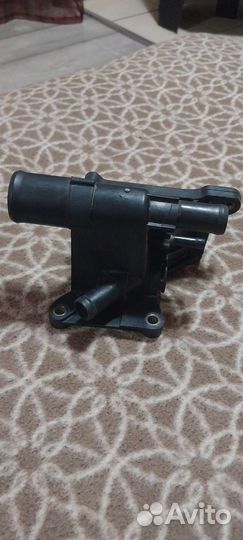 Фланец системы охлаждения Форд Мондео 4 2.3