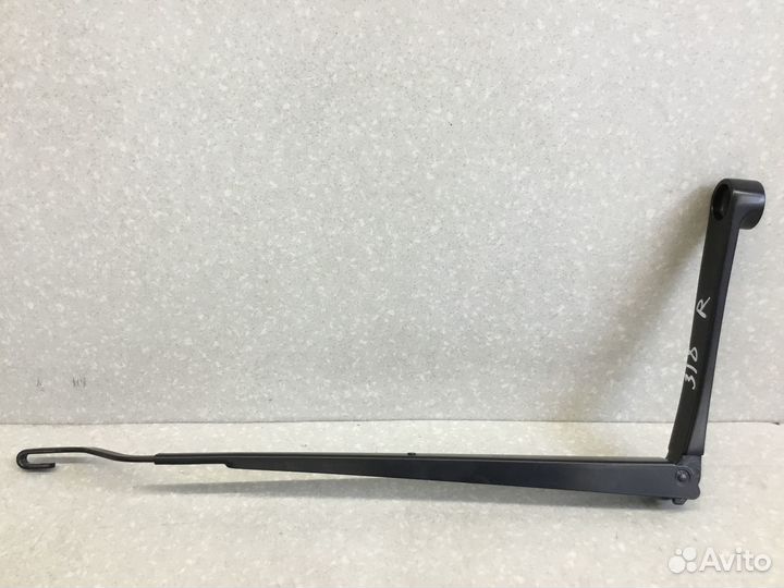 Поводок стеклоочистителя передний правый FAW Bestu