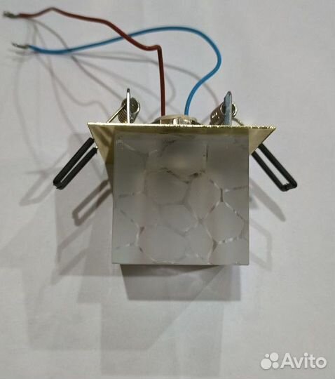 Точечные встраиваемые светильники (6 шт)