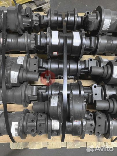 Каток поддерживающий Komatsu PC120LC-6 C4012000S00