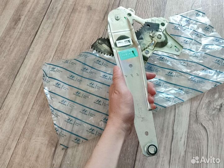 Стеклоподъемник getz задний левый новый