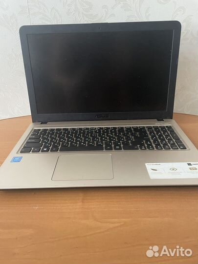 Ноутбук asus