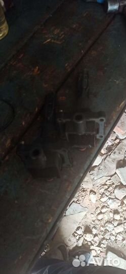 Запчасти 104 мотор mercedes