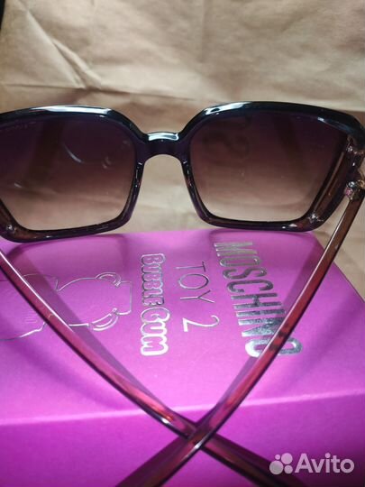 Солнцезащитные очки Louis Vuitton