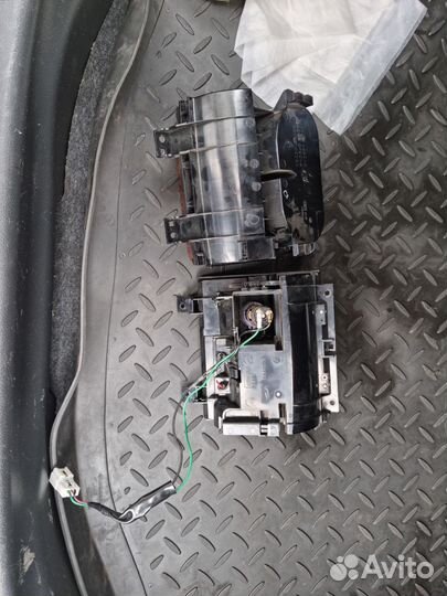 Подстаканники консоли с прикуривателем