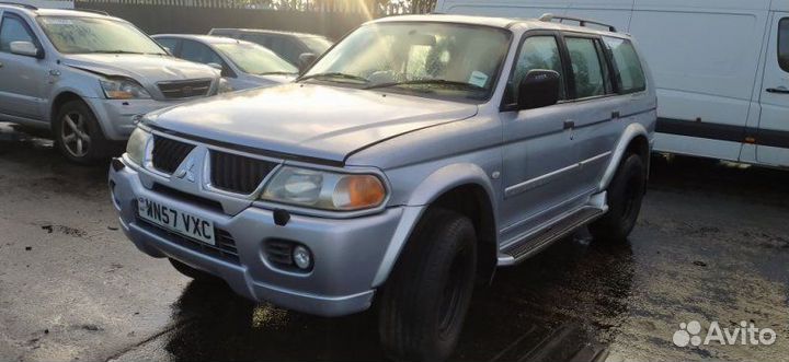 Ручка стояночного тормоза Mitsubishi Pajero Sport