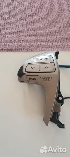 Кнопки на руль от toyota camry 40 оригинальные