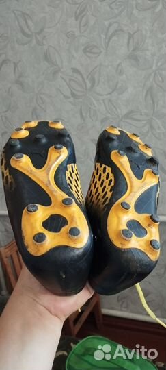 Детские футбольные бутсы 37,5 размер