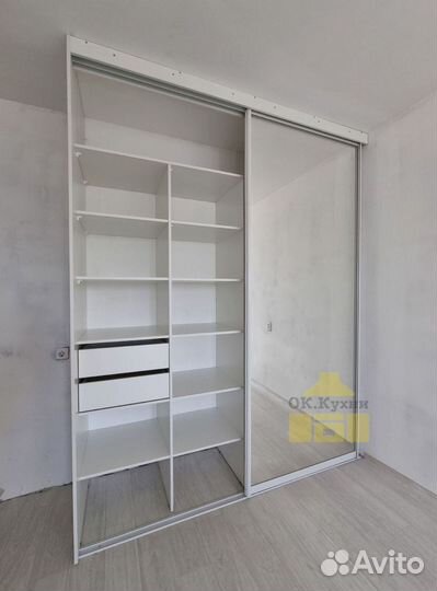 Шкаф распашной