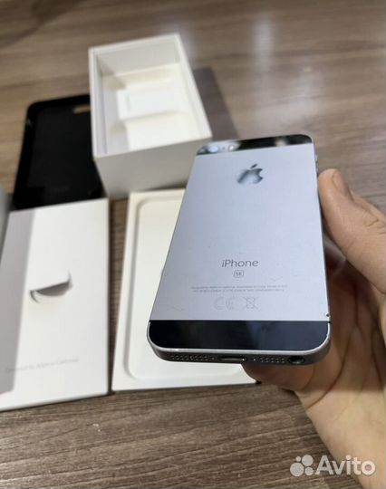 iPhone SE, 16 ГБ