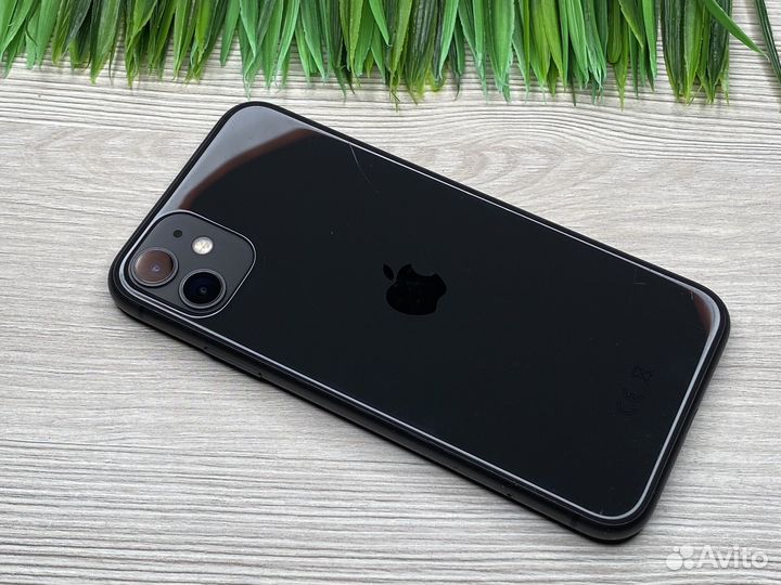 iPhone 11, 64 ГБ