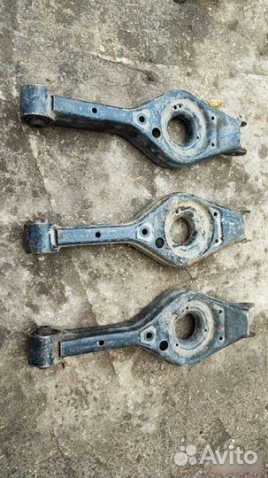 Рычаг поперечный задний Kia Sportage 2010-2015